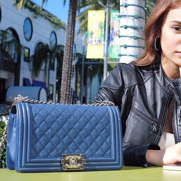 CHANEL Handbags - 💎✨Authentic✨💎 Chanel Boy Bag Navy Blue❗